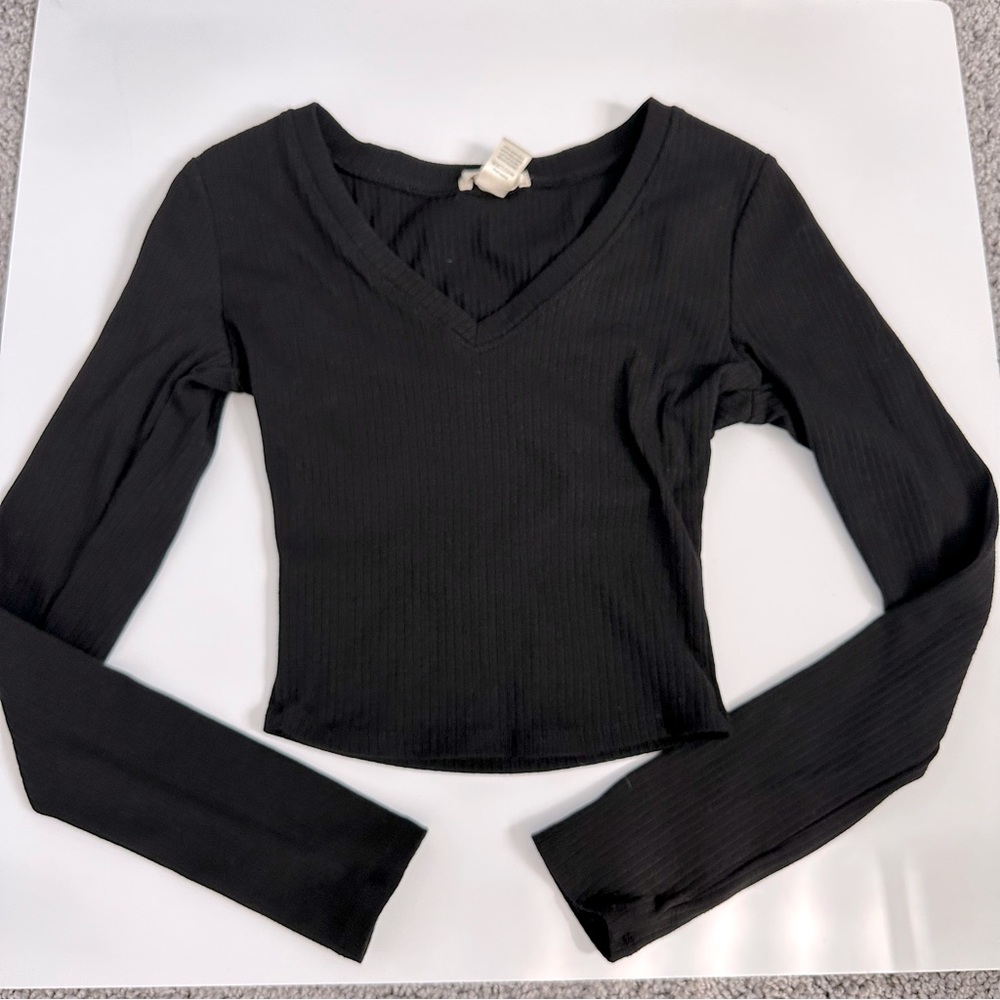 Black V-Neck Ribbed Women's Top